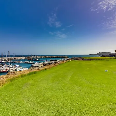 Velero Golf Del Sur 船上ホテル *